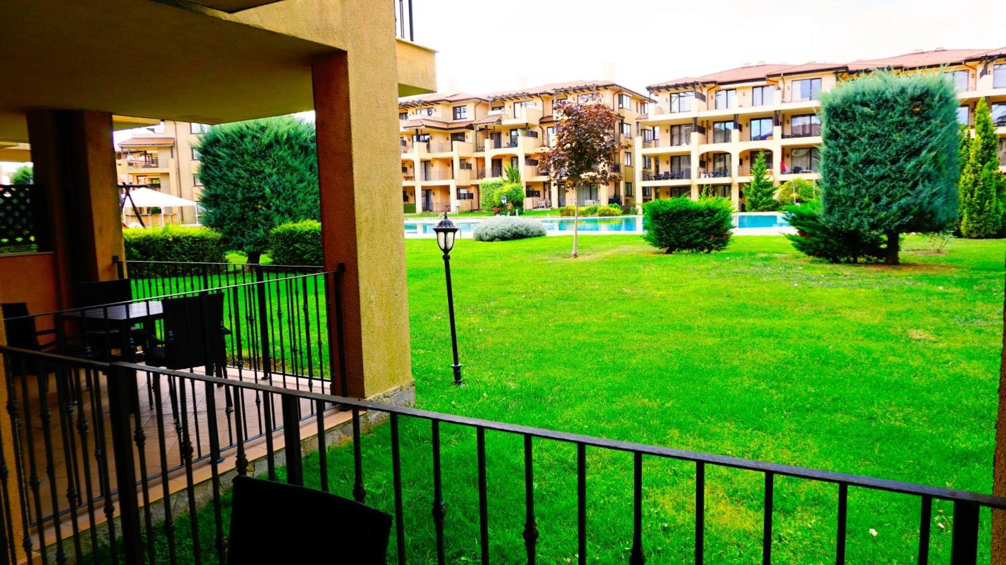 Ваканционни апартаменти Калиакрия - Holiday apartments Kaliakria Топола Екстериор снимка